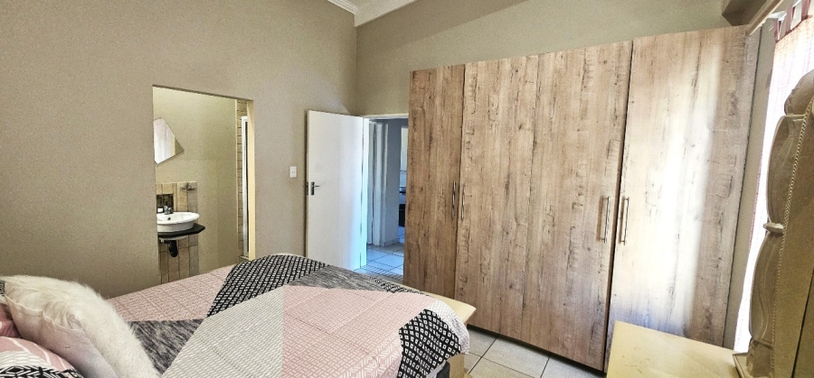 To Let 3 Bedroom Property for Rent in Waterval East North West
